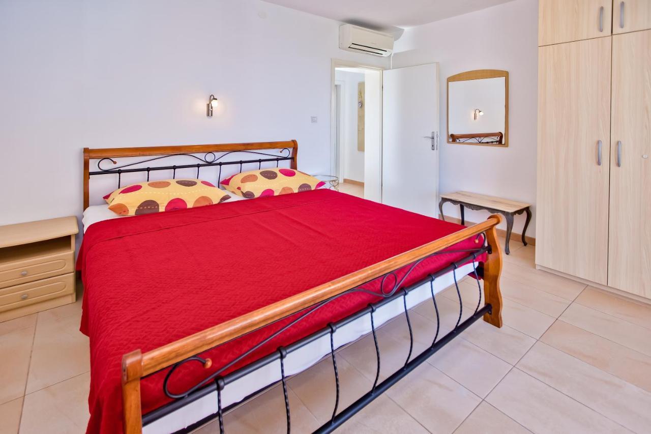 Apartments Hruban Хвар Екстериор снимка