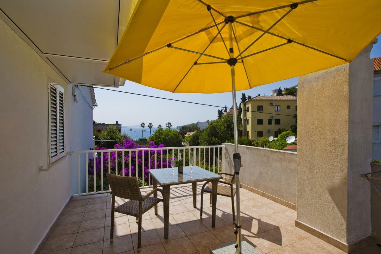 Apartments Hruban Хвар Екстериор снимка