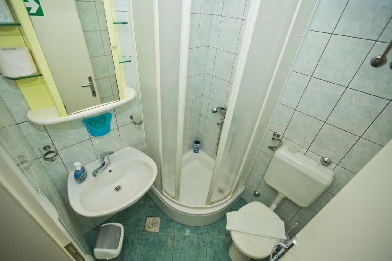 Apartments Hruban Хвар Екстериор снимка