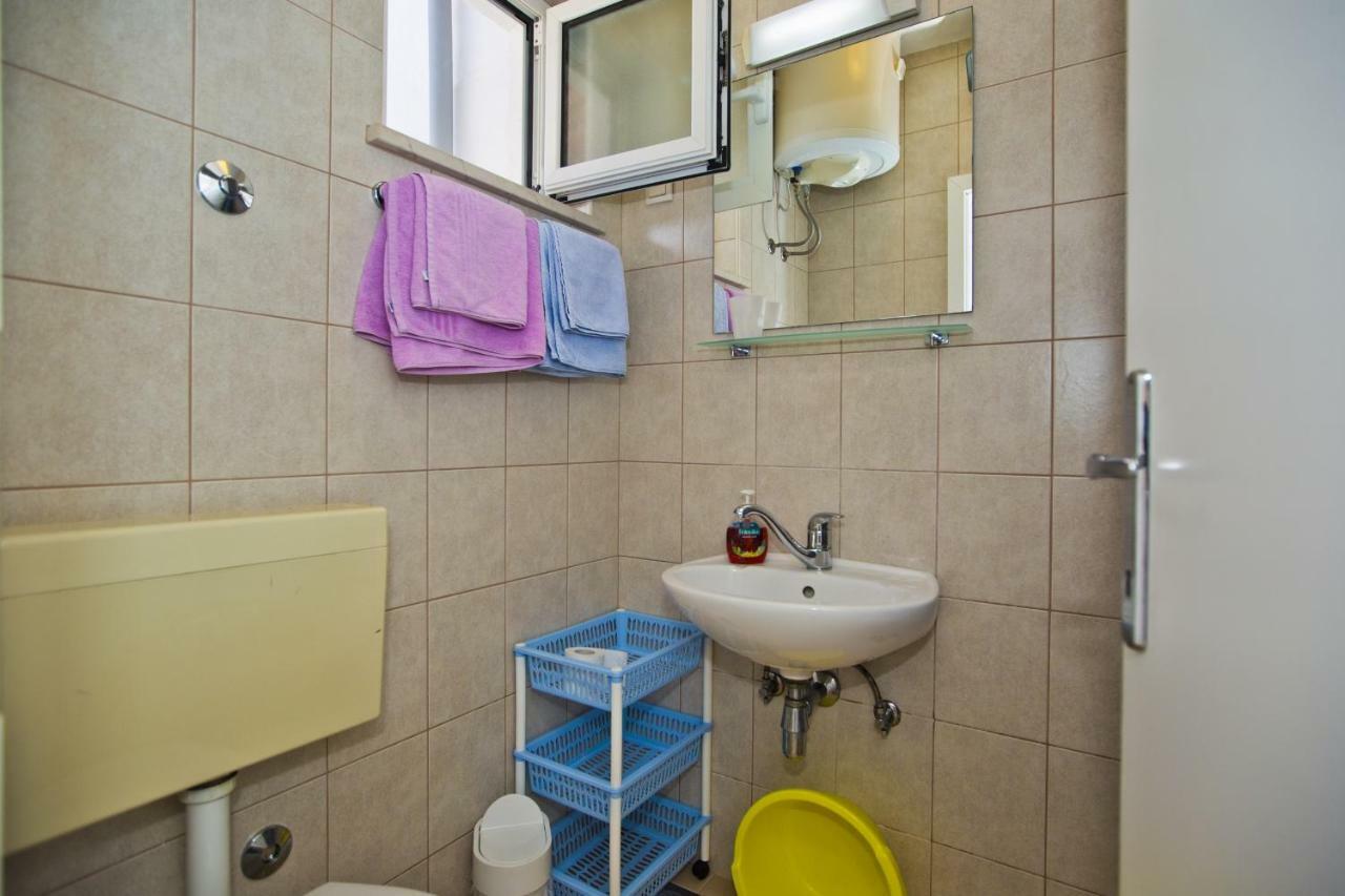 Apartments Hruban Хвар Екстериор снимка