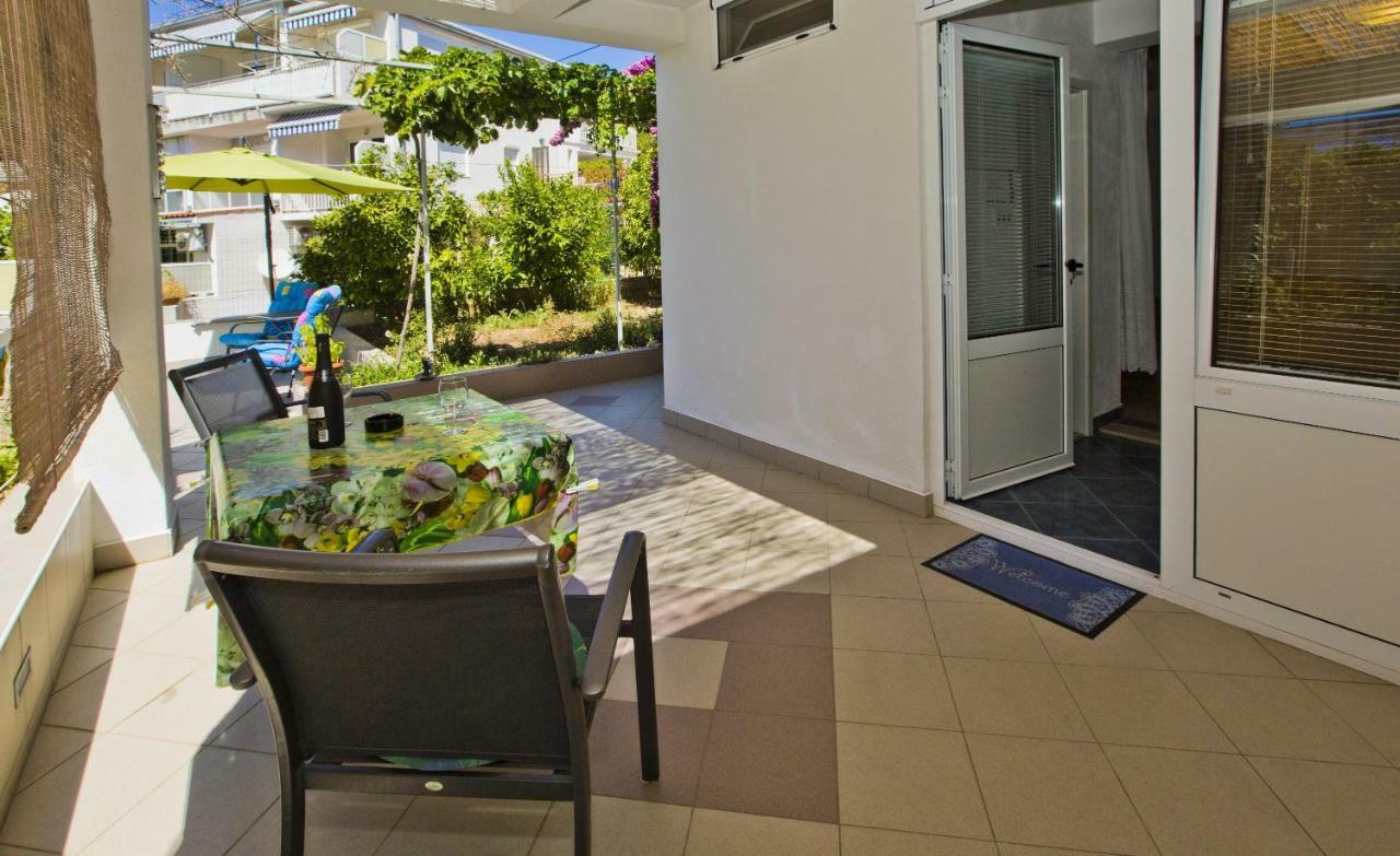 Apartments Hruban Хвар Екстериор снимка