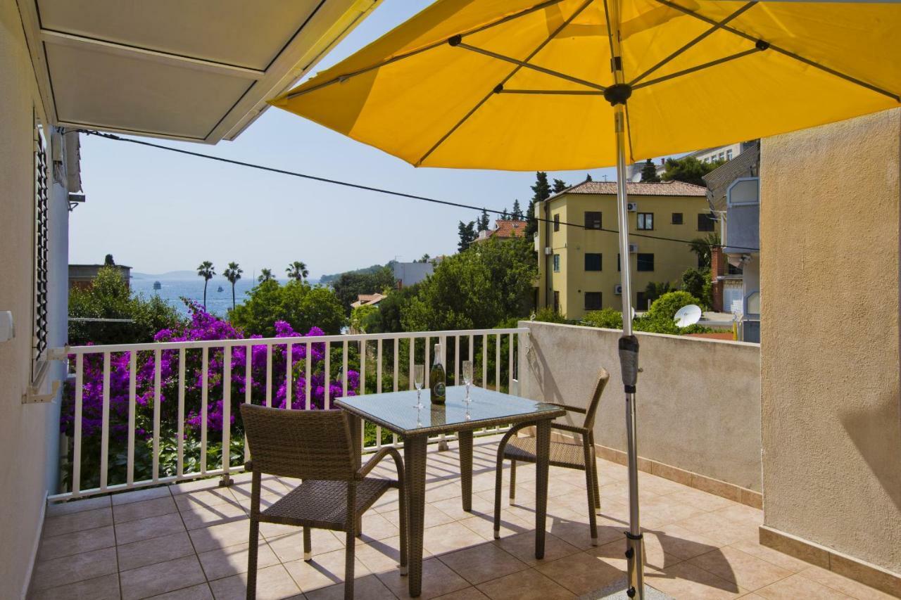 Apartments Hruban Хвар Екстериор снимка