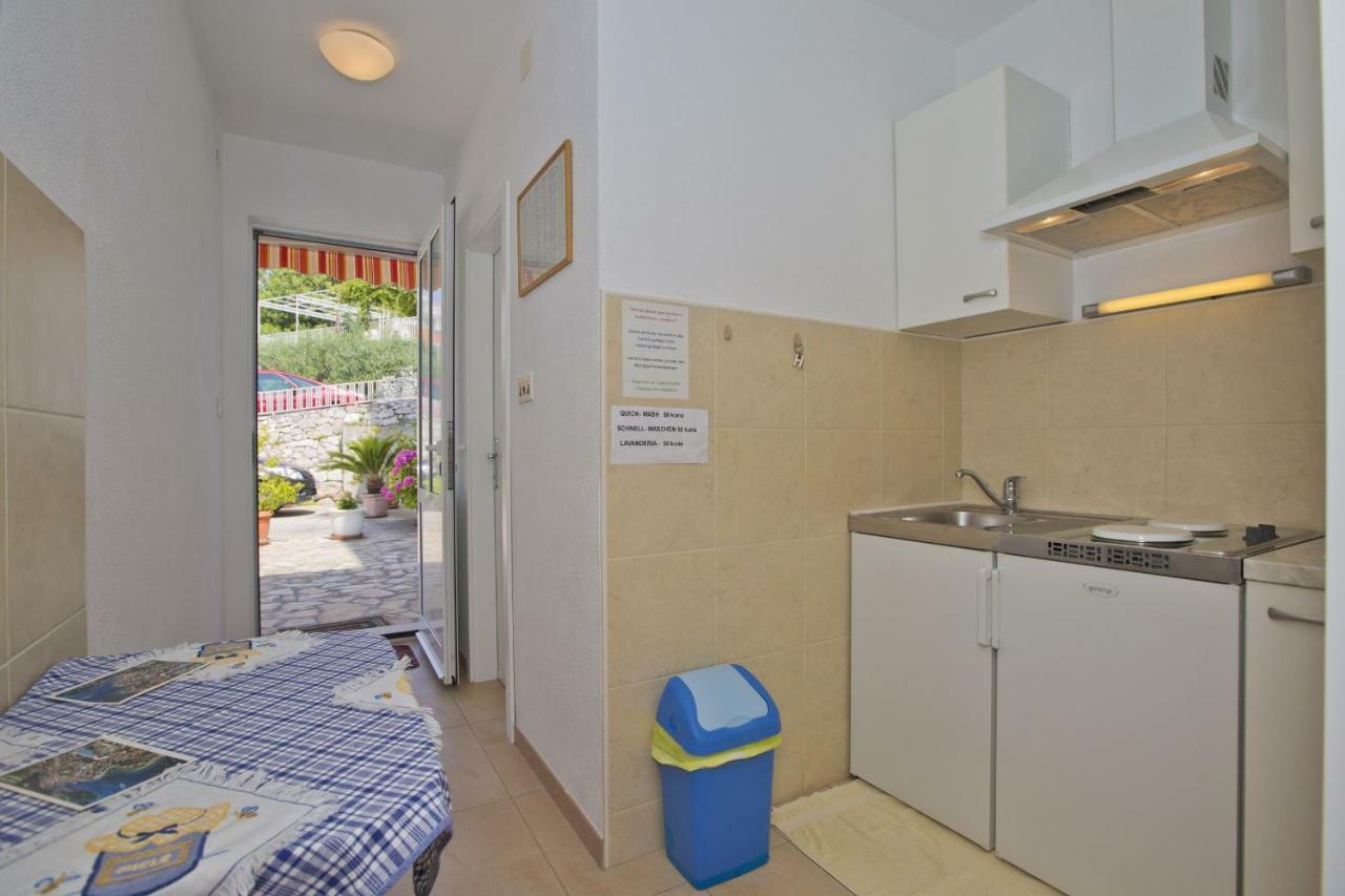 Apartments Hruban Хвар Екстериор снимка